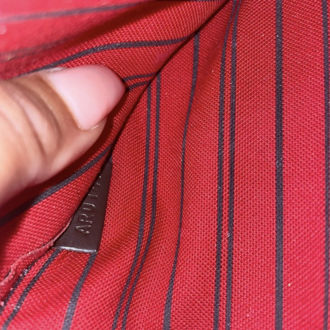 Louis Vuitton demier  - 91