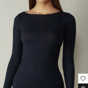 Intimissimi tröja  - Säljer min jättefina blåa intimissimi tröja då den inte kommer till användning längre 💓