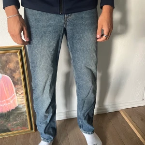 Collusion jeans, aldrig använda.  - Nyskick, sann i storleken. 