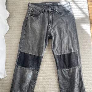 Sjukt snygga our Legacy jeans som jag säljer då de ej kommer till användning tillräckligt mycket! Nypris 3861kr