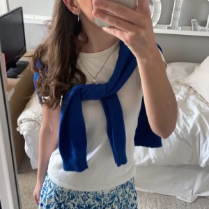 Blå stickad tröja  - Superfin stickad tröja i den finaste färgen!💙skriv för fler bilder <3