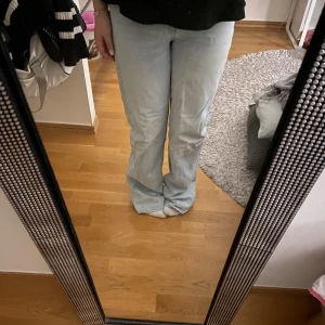 Jeans  - Skitsnygga jeans från lager 157, passar ej mig, nyskick 🫶🏼🩵