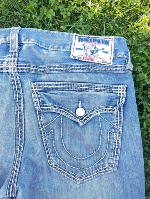 True Religion jeans (Baggy) - Säljer min true religion Jeans som är i grymt skick! Dem är Baggy och riktigt snygga 