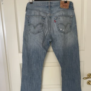Levis jeans - Snygga 501 Levis jeans i storlek 31x30 som har använts varsamt.