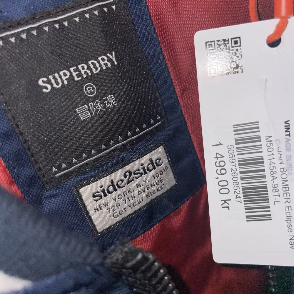 Skit fet superdry Jacka i helt nyskick! Nypris 1500, L/M. Pris kan diskuteras 😁 säljer pga att den ej passar. Jackor.