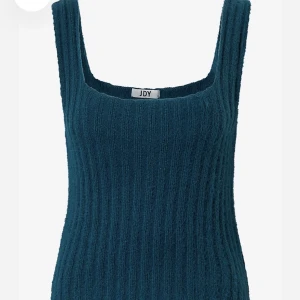 Linne - SÖKER denna tröja från only 