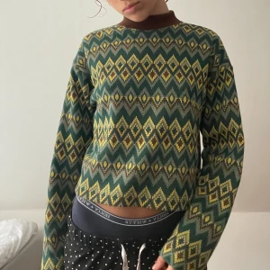 Tröja  - Mönstrad tröja i gott skick! 