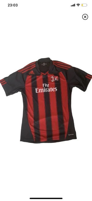 AC Milan Fotbollströja  - .