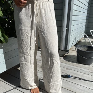 Linnebyxor - Linnebyxor i unisex, jag är 163 så de är korta i modellen