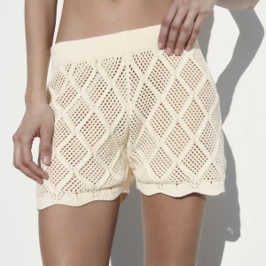 Virkade shorts - Såå fina virkade shorts. Som aldrig är andvända!!