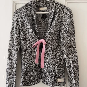 Odd Molly kofta - Odd Molly kofta Strl 2, passar S / M.  Använd fåtal gånger.,