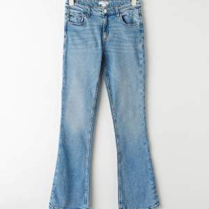 Bootcut jeans från Gina  Skriv för frågor eller bilder