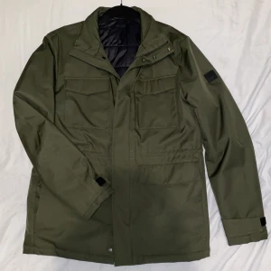 J.lindberg grön jacka - Denna jacka är använt ett par gånger och köpt för 2200 ett år sen