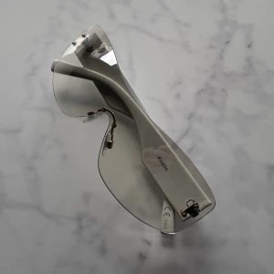 Genomskinliga solglasögon  - Genomskinlig helt oanvända solglasögon!