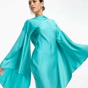 Asos klänning - Helt ny  Onvänd