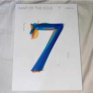 Map of the soul: 7 version 04. Mer ingår i albumet än vad som är med på bilden. Frakt 66 kr.