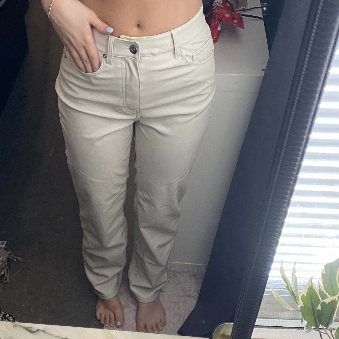 Beiga skinnbyxor  - 90