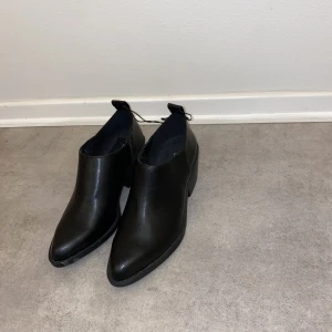 Skor - Nya med prislapp kvar 37 H&M