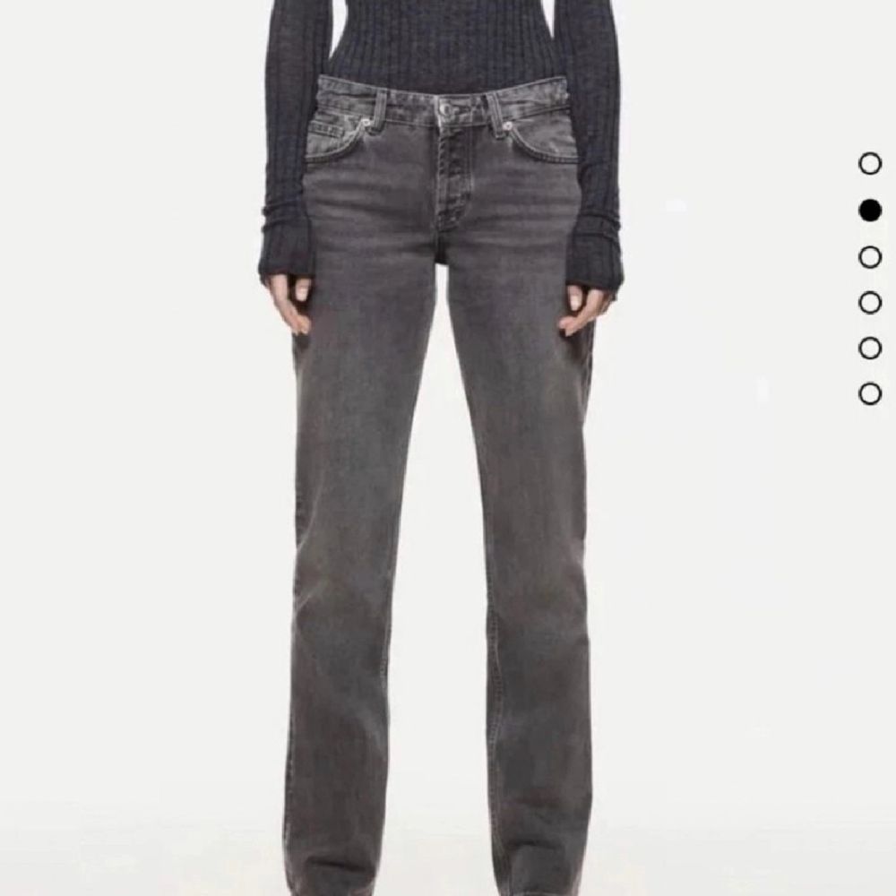 Grå Zara Low Waist Straight Jeans Plick Second Hand