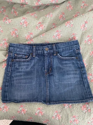 Mini kjol - Minikjol i storlek xs. Passar s oxå. 