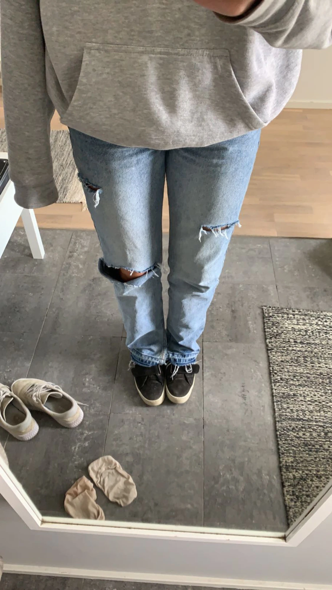 Jeans med hål