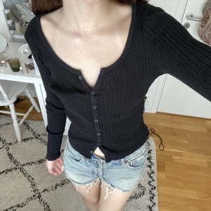 brandy melville tröja  - kofta från brandy melville 💓