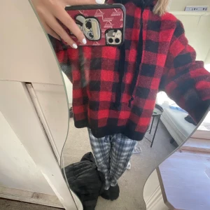 Myströja  - Jätte mysig stickad hoodie från zara!