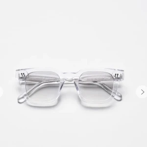 CHIMI solglasögon  04 - ett par oandvända genomskinliga solglasögon från chimi i modellen 04💥💥