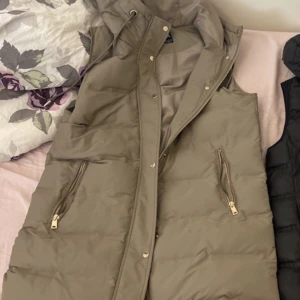 Zara väst - Mycket bra skick