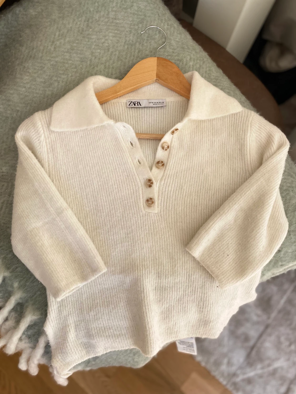 Zara stickad  t-shirt  - 90