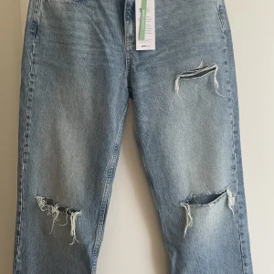 Jeans Gina tricot - Oanvända jeans som tyvärr är för små på mig! 