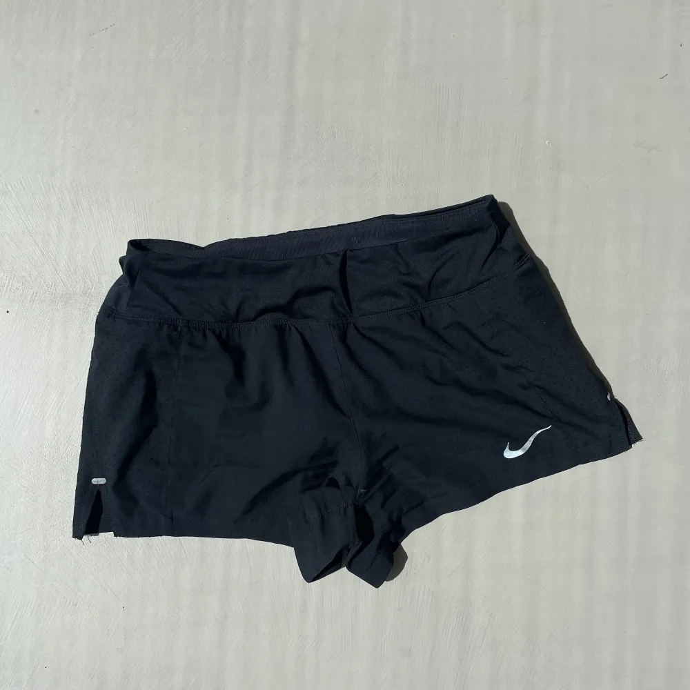 Träningsshorts från Nike, inga anmärkningar på dem. Shorts.