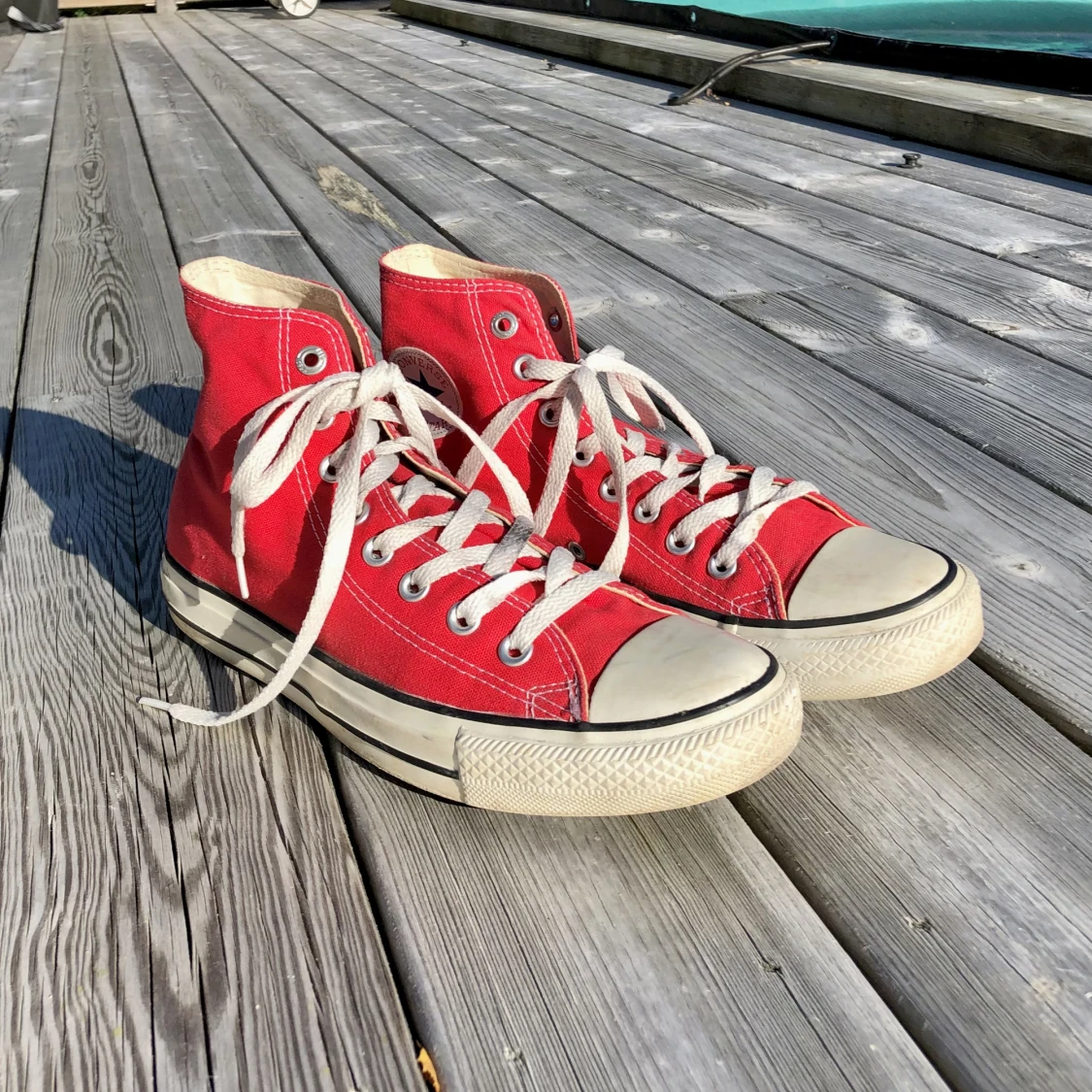 Supersnygga röda Converse - 90