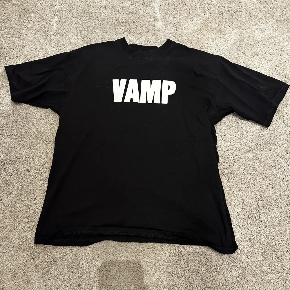 Narcissist Tour Vamp Tshirt, Size Medium, Rep!!!. T-shirts.
