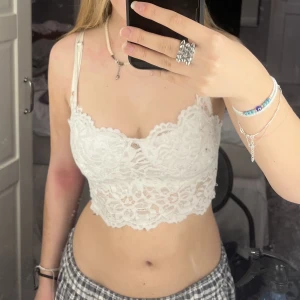 Spetts linne - Använd ett antal gånger och säljer pågrund av att den inte används längre. Bra skick. Går att mötas upp och skickas men du står för frakten.