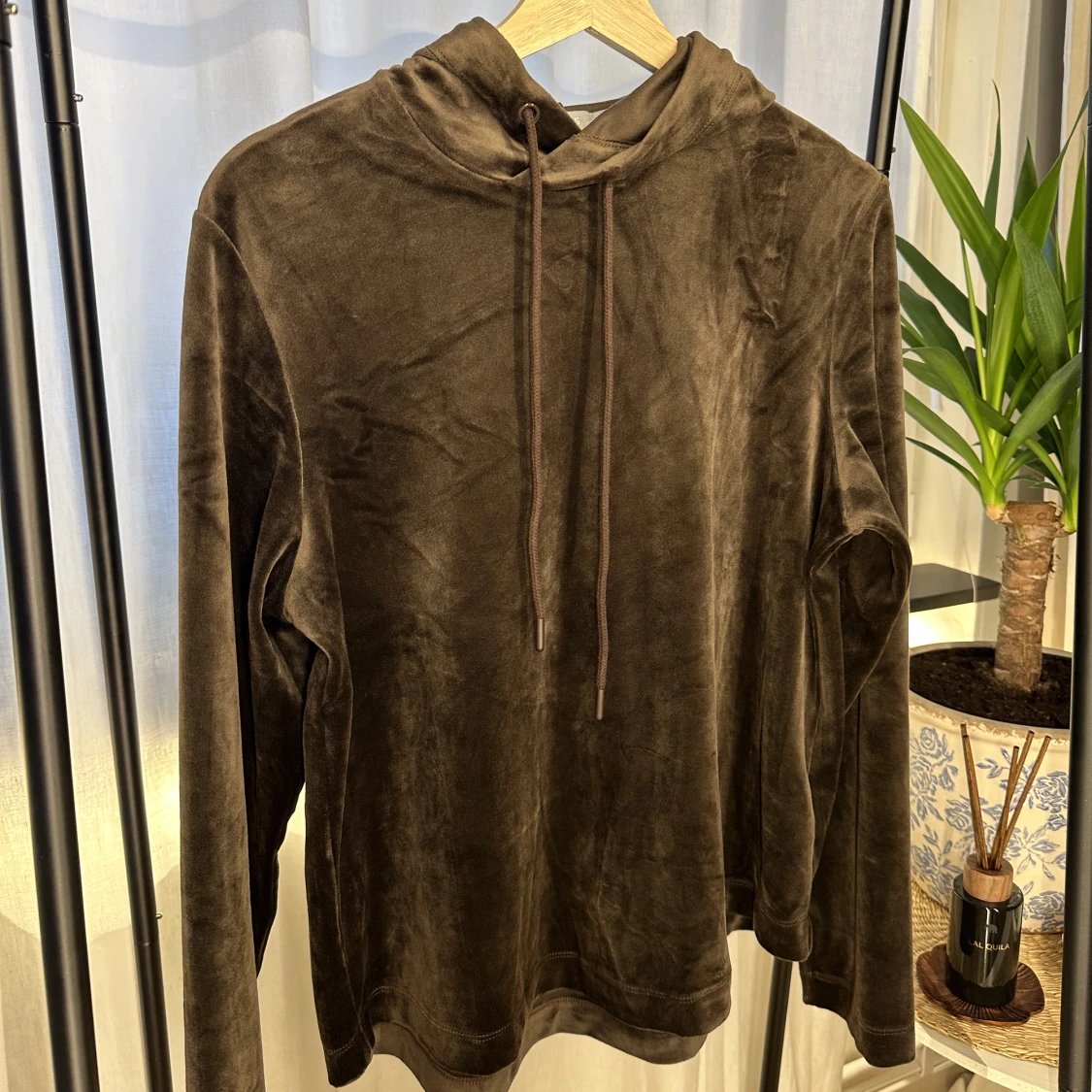 Brun sammetslent mjukisset  - 91