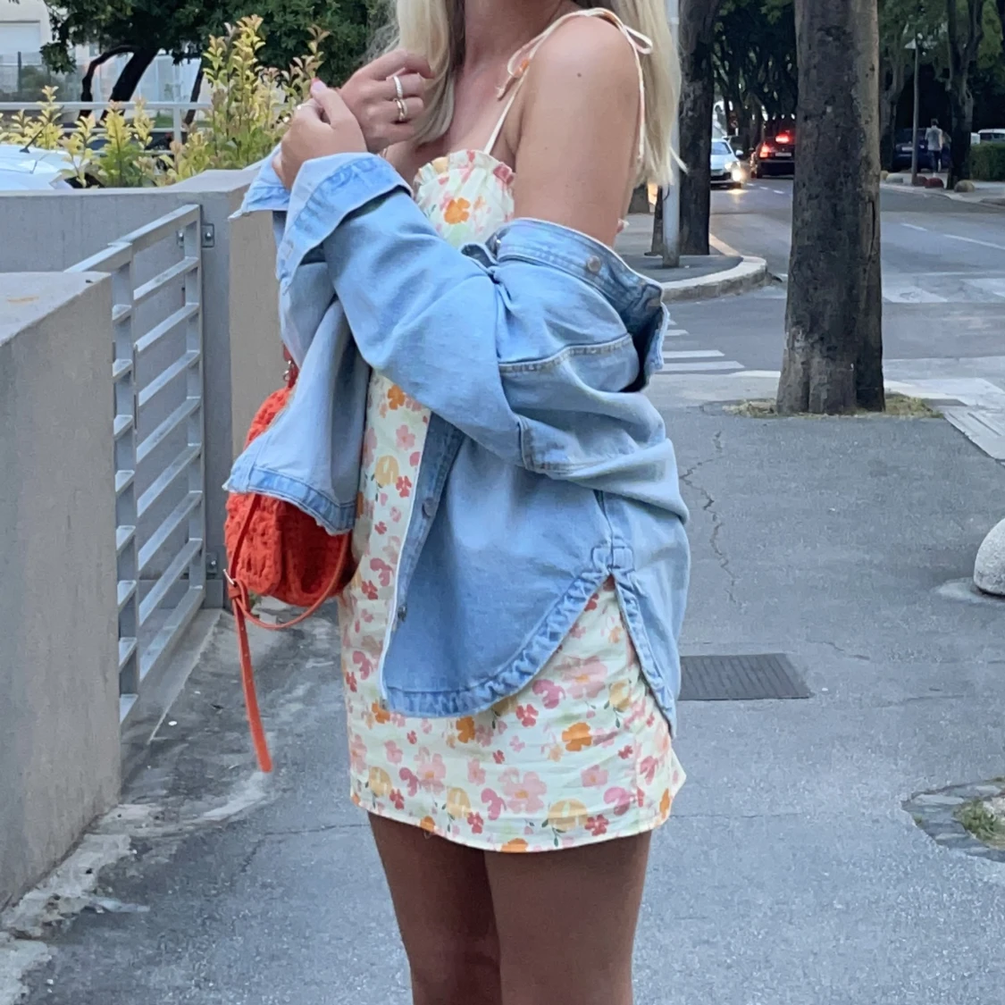 Blommig klänning - 90