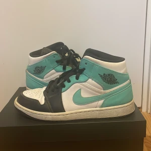 Jordan 1 mid - Snygga jordans  Condition 8/10