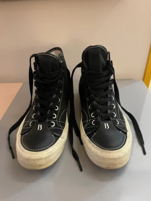 Byredo Byproduct 001 - Limiter edt med original gel-innersula. Endast använts fåtal ggr. Nypris 2.700 kr