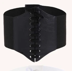 Korsett! - Svart korsett från shein (tror jag) bra skick och bara använd några gånger! Köpare står för frakt🫶