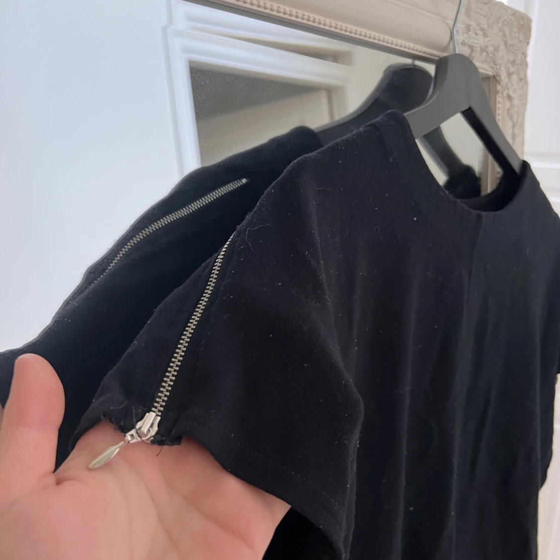 Svart tröja  - 90