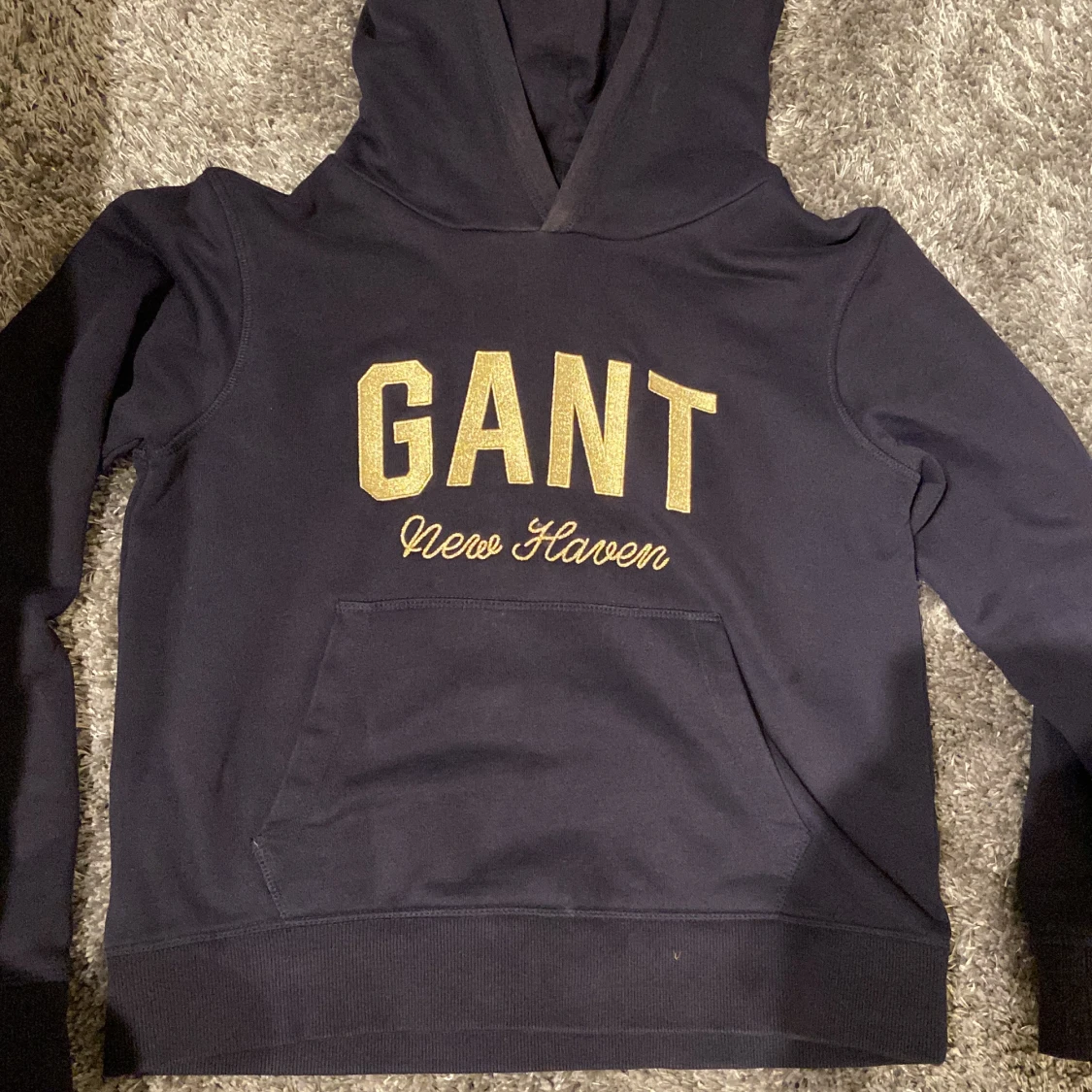 Jätte fin hoodie med gullig text  - 90