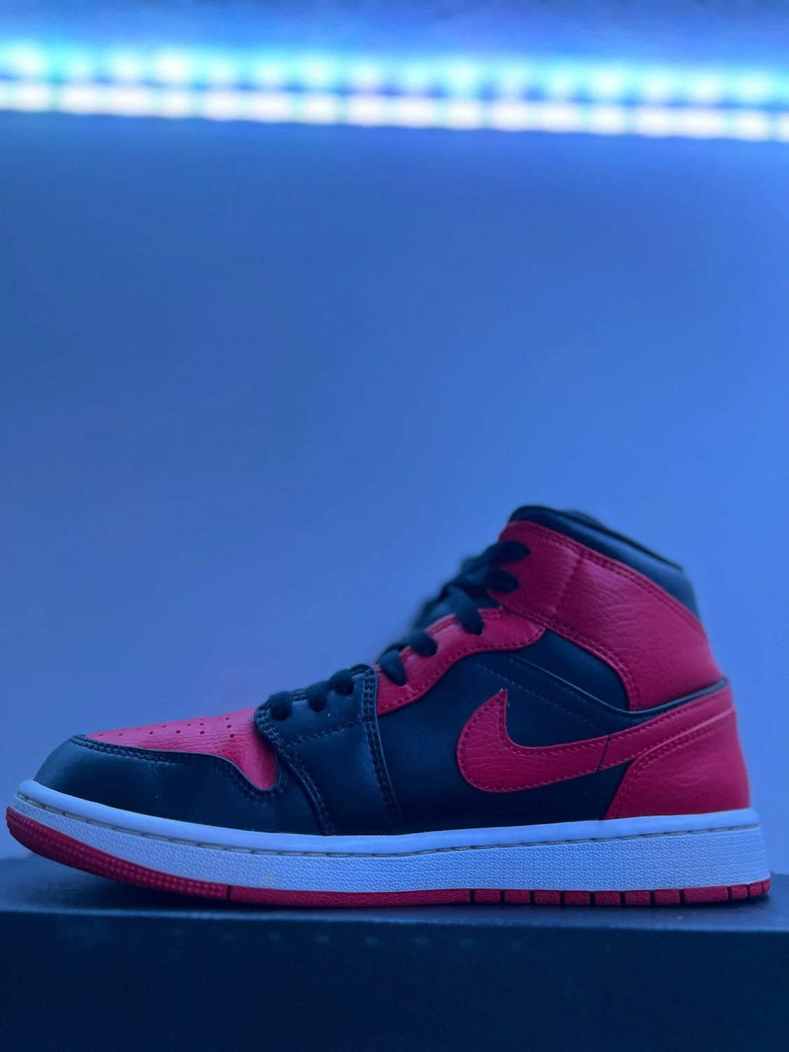 Air Jordan 1 mid (storlek 40,5) - 90
