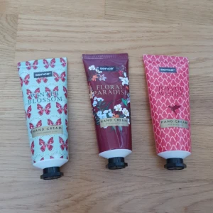 3 st handkrämer  - Perfekta presenter till dig själv och andra pris får ni bestämma!