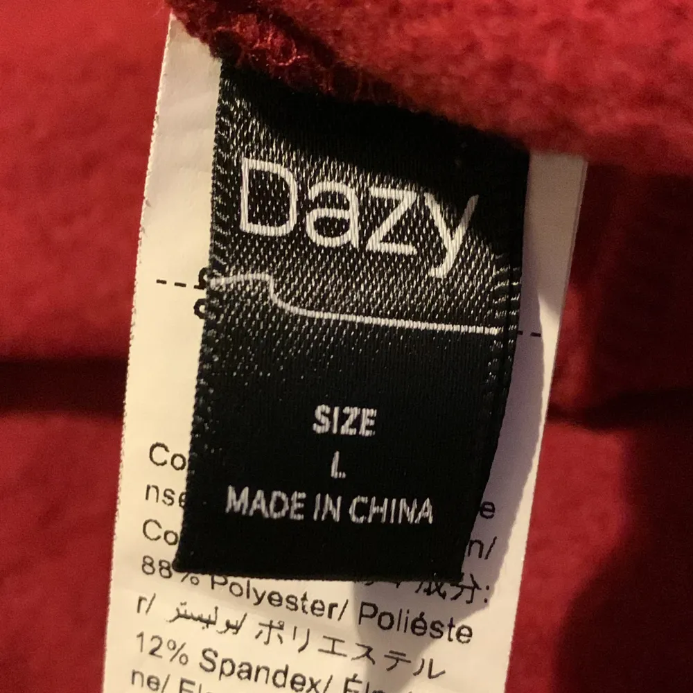 New Dazy Sweatshirt ❤️  Brand new worn 0times, no dameges feel free too contact me if you have any questions . Hoodies.