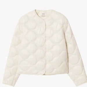 Supersnygg vårjacka från Mango - Slutsåld vårjacka från Mango. 