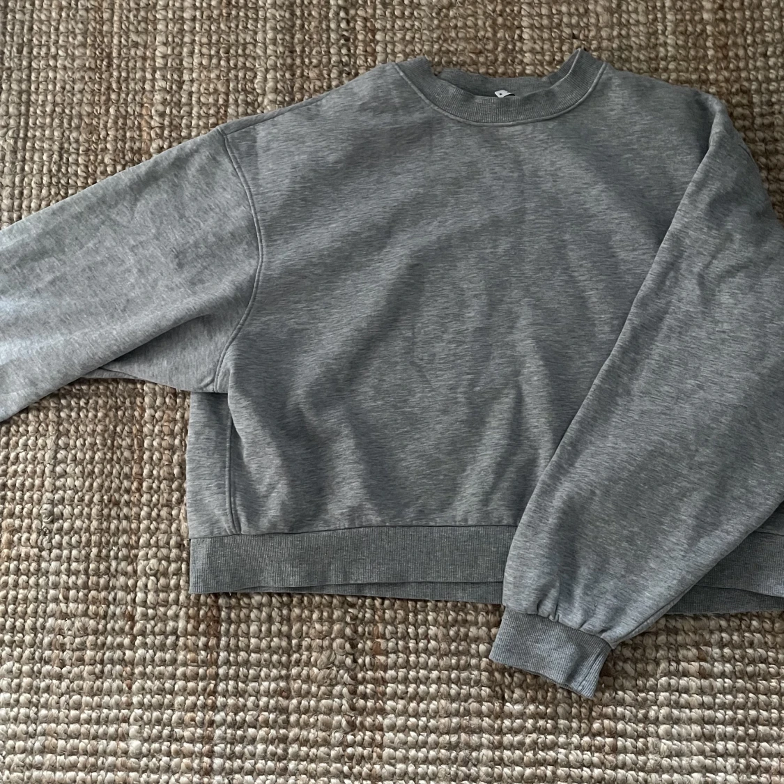 Grå sweatshirt  - 91