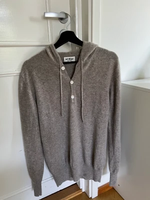 Soft Goat Hoodie - Very good condition Medium 100% cashmere