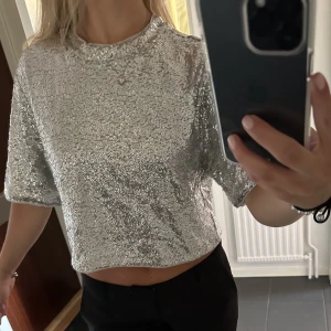 Topp - Superfin glittrig fest topp 🫶🏼