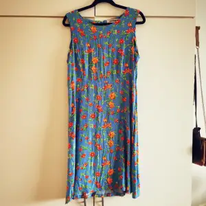 Dress from Camera size S. Very good condition 
